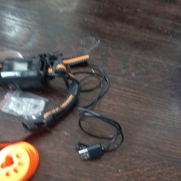 GPS Outdoor Wireless Dog Fence System F810 Plus!! New-OPEN BOX - Picture 8 of 11